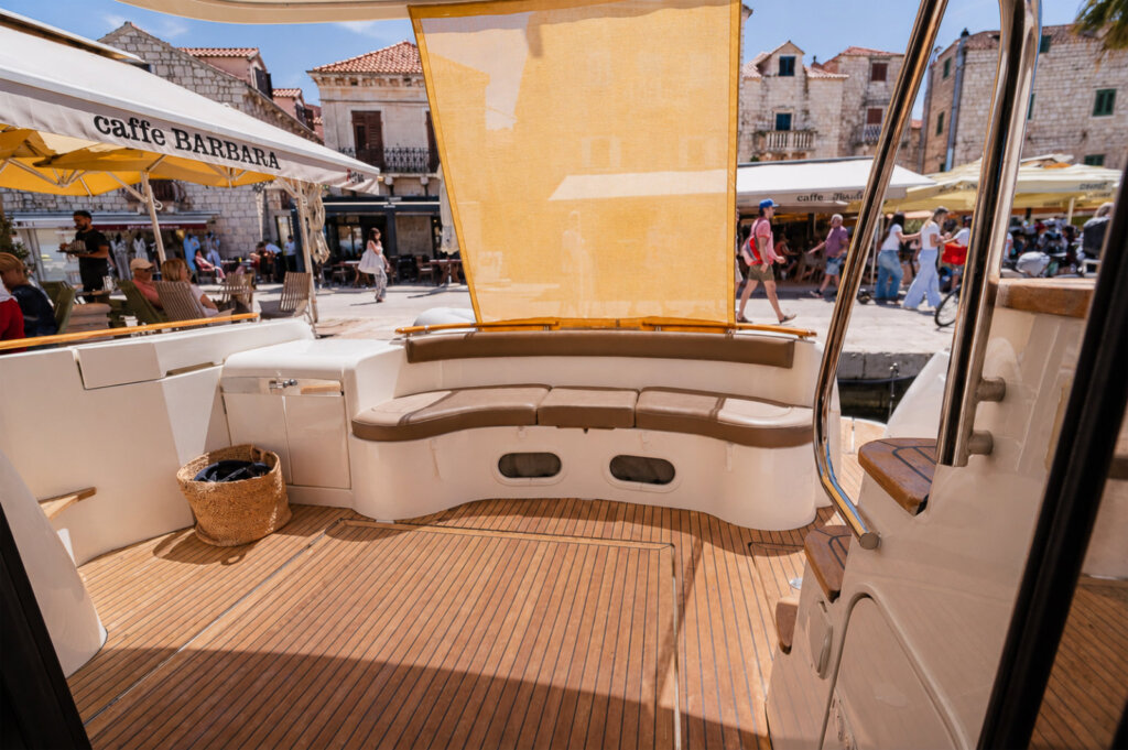 Jeanneau-Prestige-46 (5)